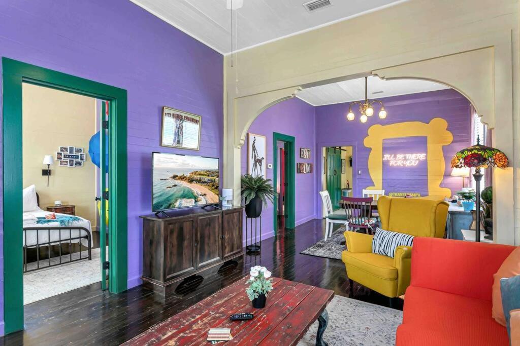 Friends Airbnb Themed 2Bed 2Bath Walkable To All Of Ybor Villa Tampa Luaran gambar